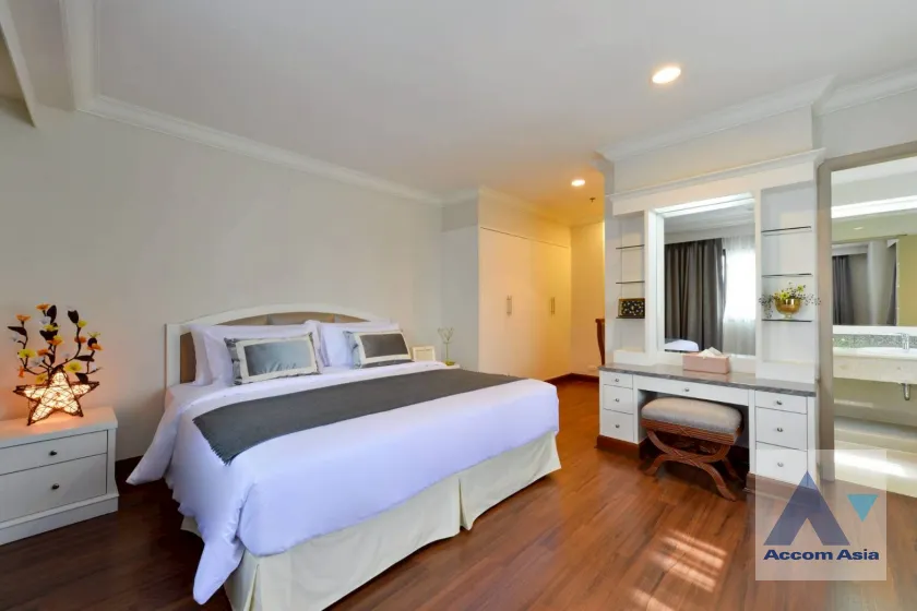10  3 br Apartment For Rent in Sukhumvit ,Bangkok MRT Sukhumvit - BTS Asok at Perfect Apartment for Big Family, Prime Location Near Main Street 19708