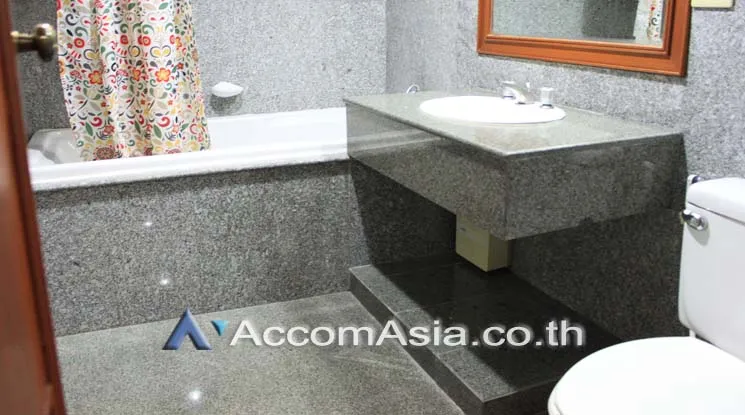 6  3 br Apartment For Rent in Sukhumvit ,Bangkok MRT Sukhumvit - BTS Asok at Perfect Apartment for Big Family, Prime Location Near Main Street 19709