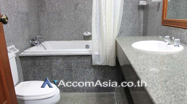 8  3 br Apartment For Rent in Sukhumvit ,Bangkok MRT Sukhumvit - BTS Asok at Perfect Apartment for Big Family, Prime Location Near Main Street 19709