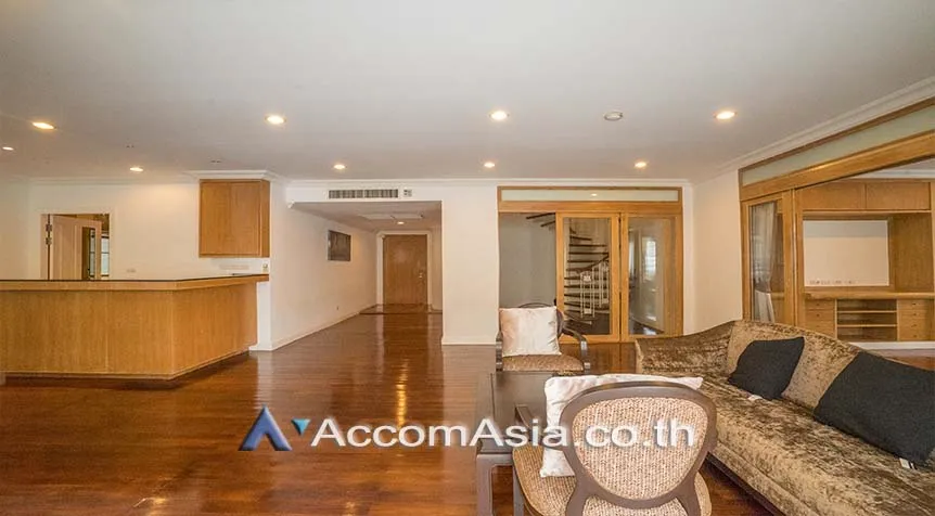 unitBig Balcony, Pet friendly |  3 Bedrooms  Apartment For Rent in Sukhumvit, Bangkok  near BTS Phrom Phong (19762)