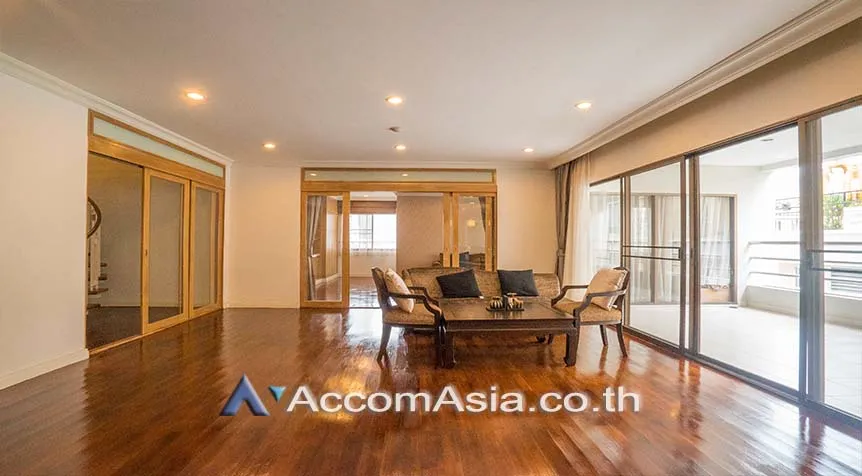 unitBig Balcony, Pet friendly |  3 Bedrooms  Apartment For Rent in Sukhumvit, Bangkok  near BTS Phrom Phong (19762)