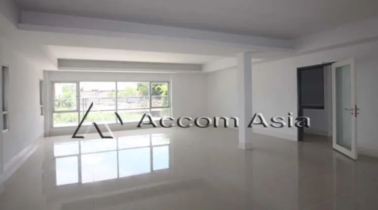 unitHome Office |  4 Bedrooms  House For Rent & Sale in Sukhumvit, Bangkok  near BTS Phra khanong (8001301)