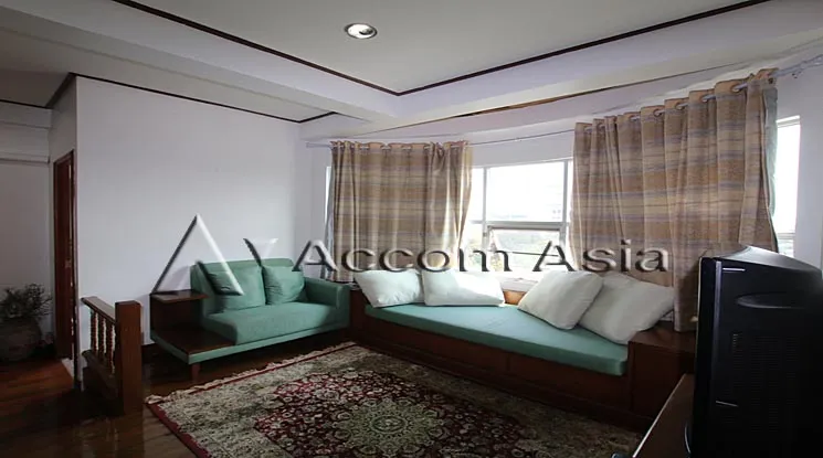 unit 2 Bedrooms  Condominium For Rent in Charoen Nakhon, Bangkok  (19814)