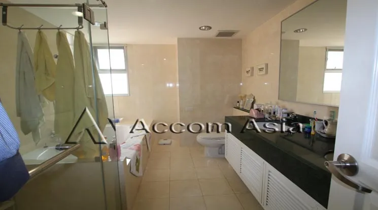  1  4 br Apartment For Rent in Sukhumvit ,Bangkok BTS Phrom Phong at High rise building 19890