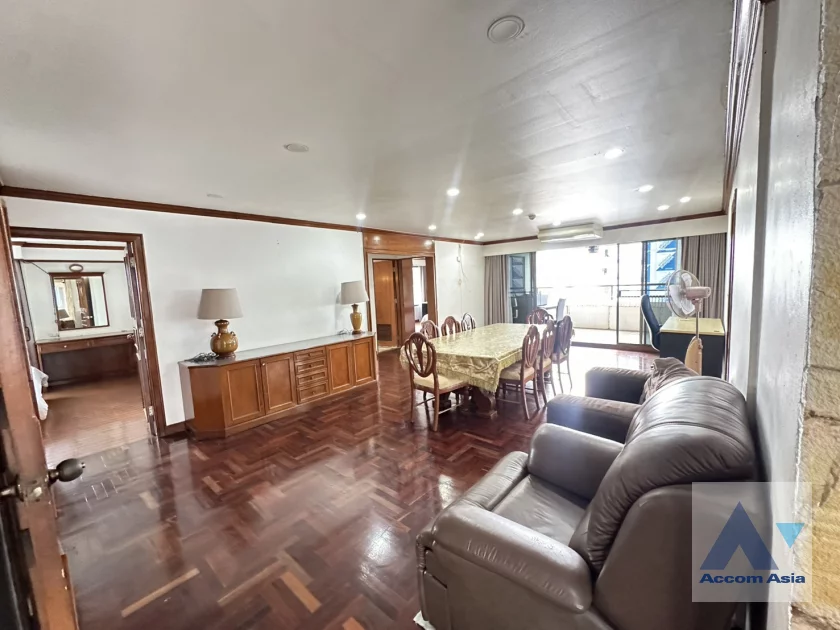 unit 3 Bedrooms  Condominium For Rent & Sale in Sukhumvit, Bangkok  near BTS Asok - MRT Sukhumvit (29941)