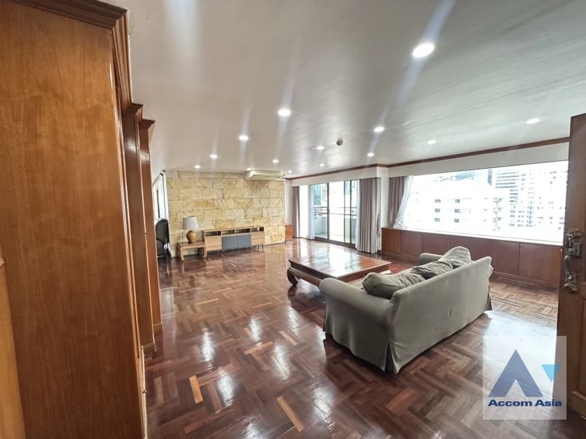unit 3 Bedrooms  Condominium For Rent & Sale in Sukhumvit, Bangkok  near BTS Asok - MRT Sukhumvit (29941)