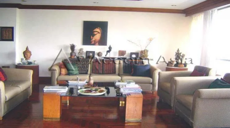  2  3 br Apartment For Rent in Sukhumvit ,Bangkok BTS Phrom Phong at A whole floor residence 1006601